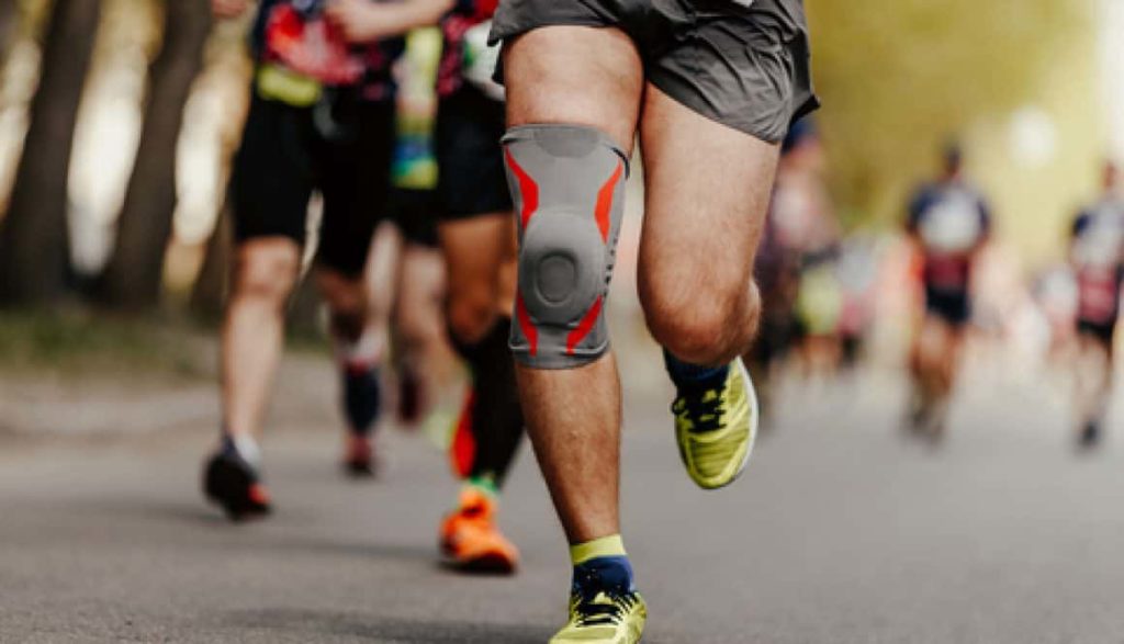 HOW TIGHT SHOULD COMPRESSION KNEE SLEEVES BE?